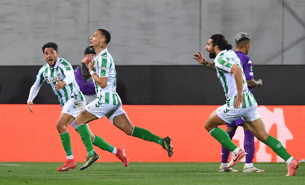 Sunday La Liga Preview: Barcelona Aim to Crush Valencia Again as Levante Battle Betis Sunday La Liga Preview: Barcelona Aim to Crush Valencia Again as Levante Battle Betis