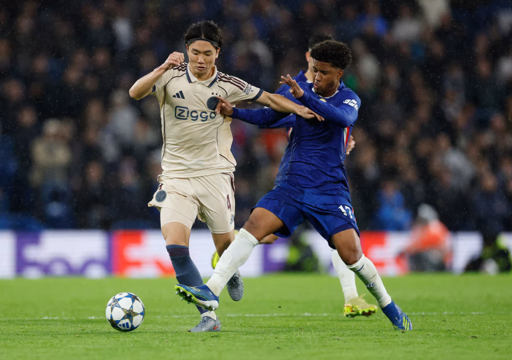 የቼልሲታዳጊጦርአያክስን 5 ለ 1 በሆነብቃትጨፈጨፈው! የቼልሲታዳጊጦርአያክስን 5 ለ 1 በሆነብቃትጨፈጨፈው!