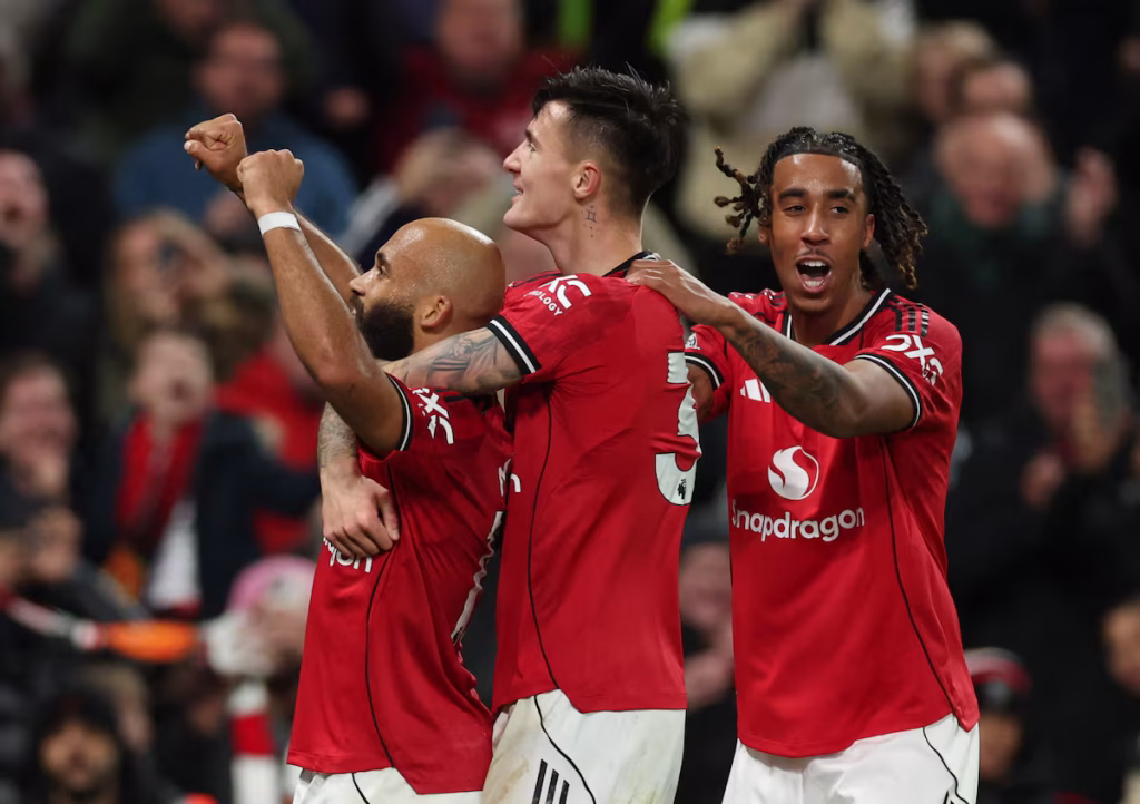 Manchester United Aim to Extend Dominant Record Against Everton