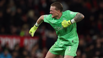 Manchester United Collapse Against 10-Man Everton