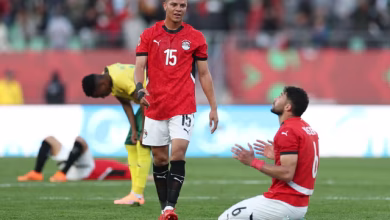 Salah Delivers as 10-Man Egypt Power Into AFCON Knockouts