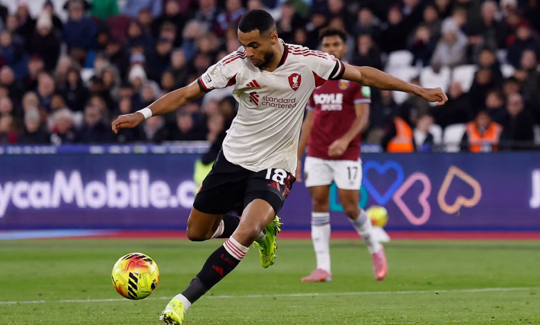 Isak Finally Scores as Liverpool Beat West Ham 2-0