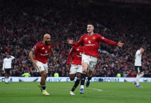 Manchester United aim to extend unbeaten run as Tottenham fight to ease pressure on Frank